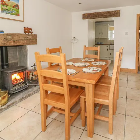 Dom wakacyjny Bridge House