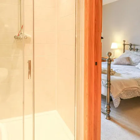 Bridge House * هاويس