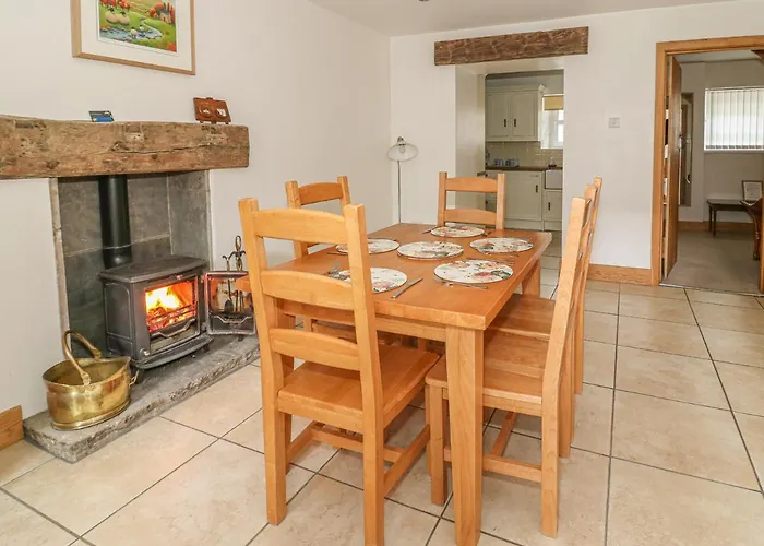 Dom wakacyjny Bridge House